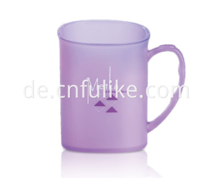 Plastic Travel Mug With Handle